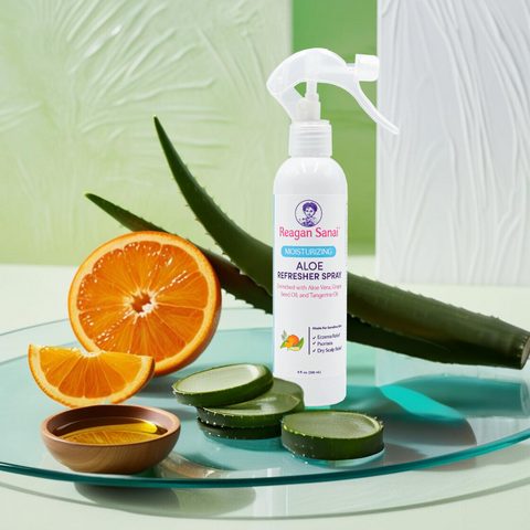 Bottle of Reagan Sanai Moisturizing Aloe Refresher Spray, moisturize and strengthen curly hair, with aloe, orange